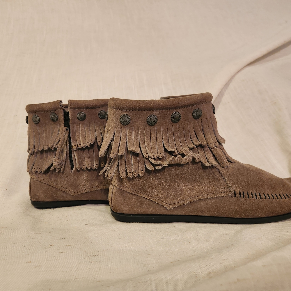 Minnetonka Fringed Suede Ankle Moccosins